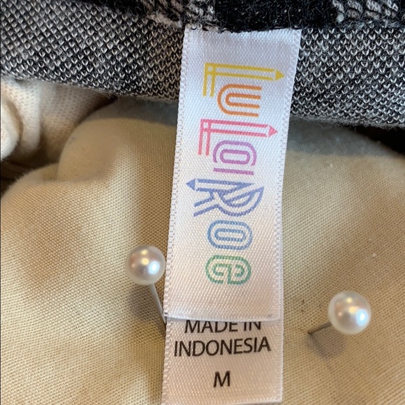 Simply Comfortable Blouse - Picture 2 of 3